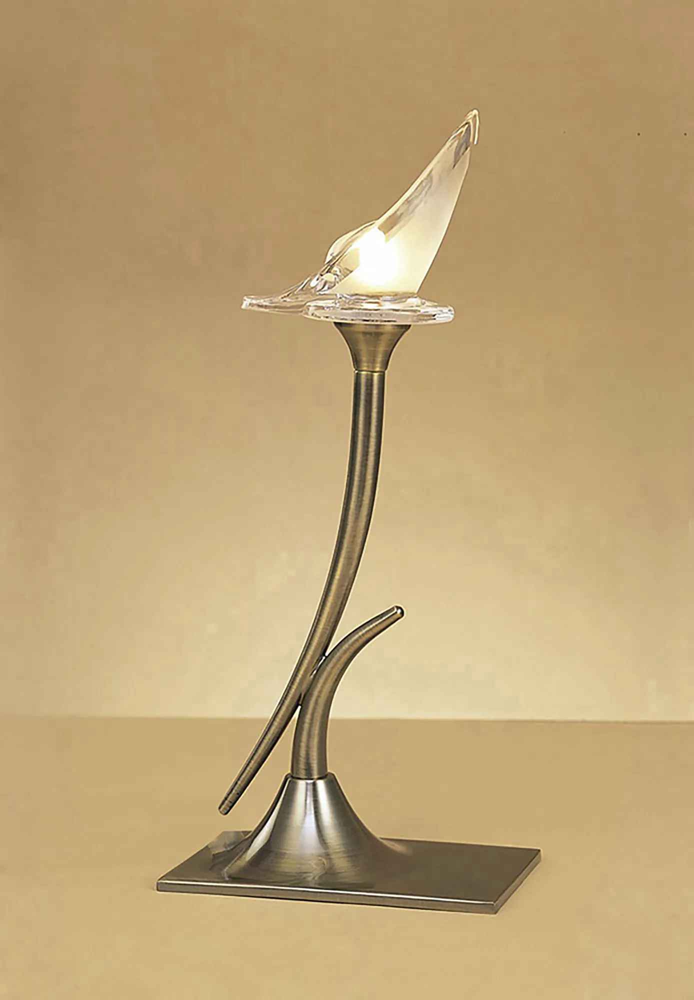 Flavia Antique Brass Table Lamps Mantra Armed Table Lamps